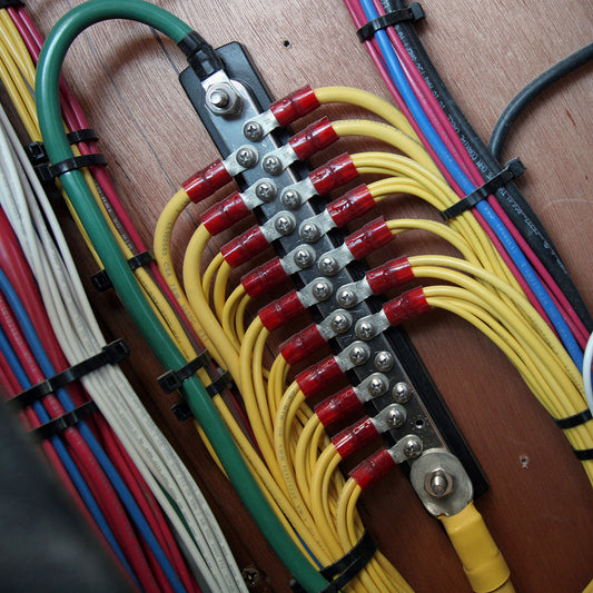 Blue Sea 2302 150AMP Common BusBar 20 x 832 Screw Terminal 2302